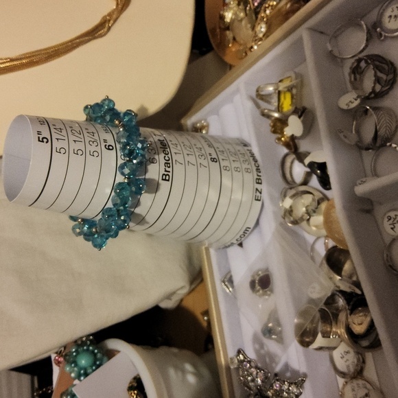 Source Unknown Jewelry - Vintage Blue Crystals Cha cha Bracelet